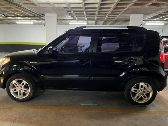 KIA SOUL 1.6 EX 16V FLEX 4P MANUAL KIA SOUL 1.6 EX 16V FLEX 4P MANUAL